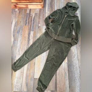 Olive Green Velour Women's Jogger Set - Hoodie & Track Pants
